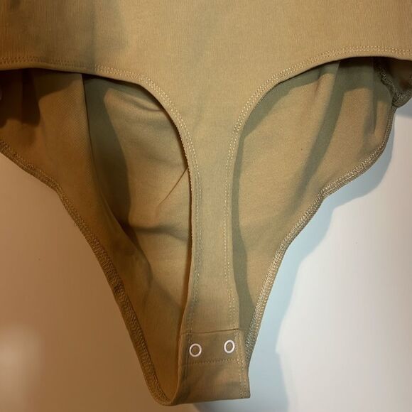 BNWT - WEWOREWHAT BEIGE NUDE TAN CREAM RUCHED STRAPLESS COTTON BODYSUIT - XXL - Picture 6 of 7